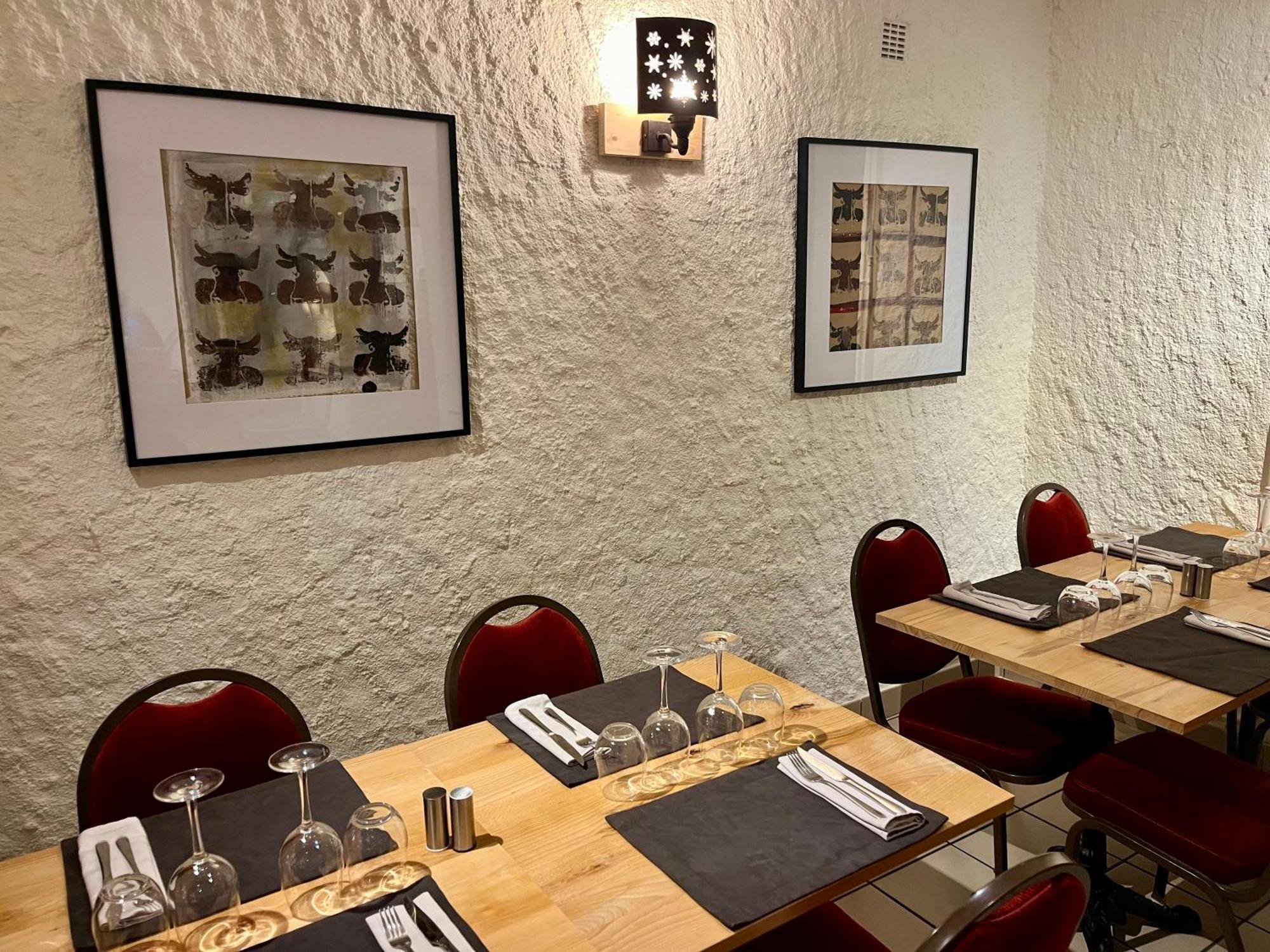 בסה-א-סנט-אנסטאיס Hotel Restaurant Le Clos מראה חיצוני תמונה