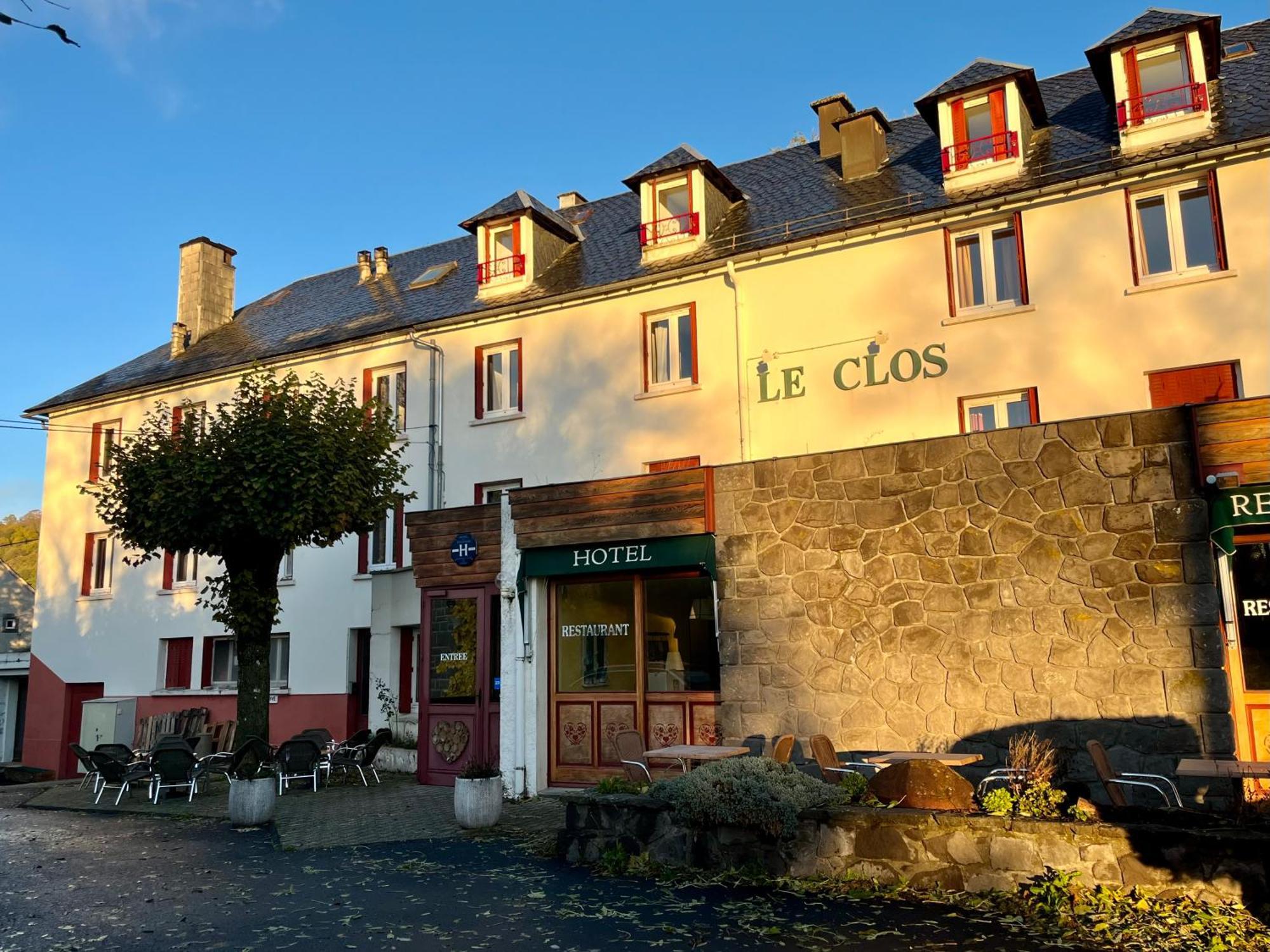 בסה-א-סנט-אנסטאיס Hotel Restaurant Le Clos מראה חיצוני תמונה